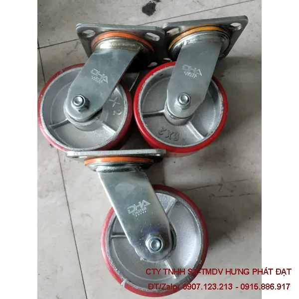 Bánh xe PVC đỏ phi 100 hai vòng bi chịu tải 100kg