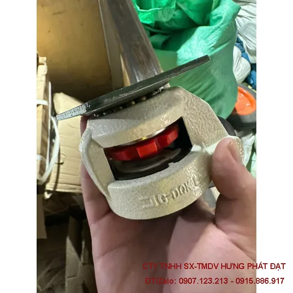 Bánh xe tăng chỉnh Footmaster 100P