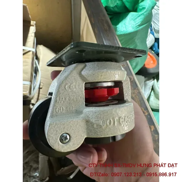 Bánh xe tăng chỉnh Footmaster 100P