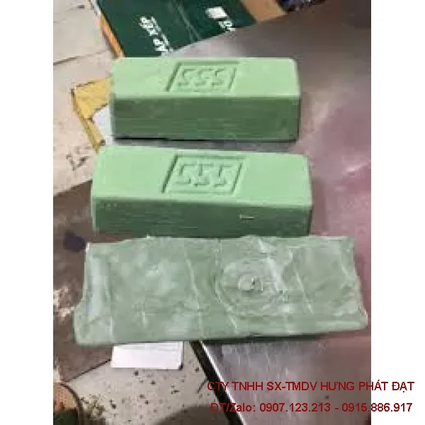 Sáp lơ đánh bóng 555